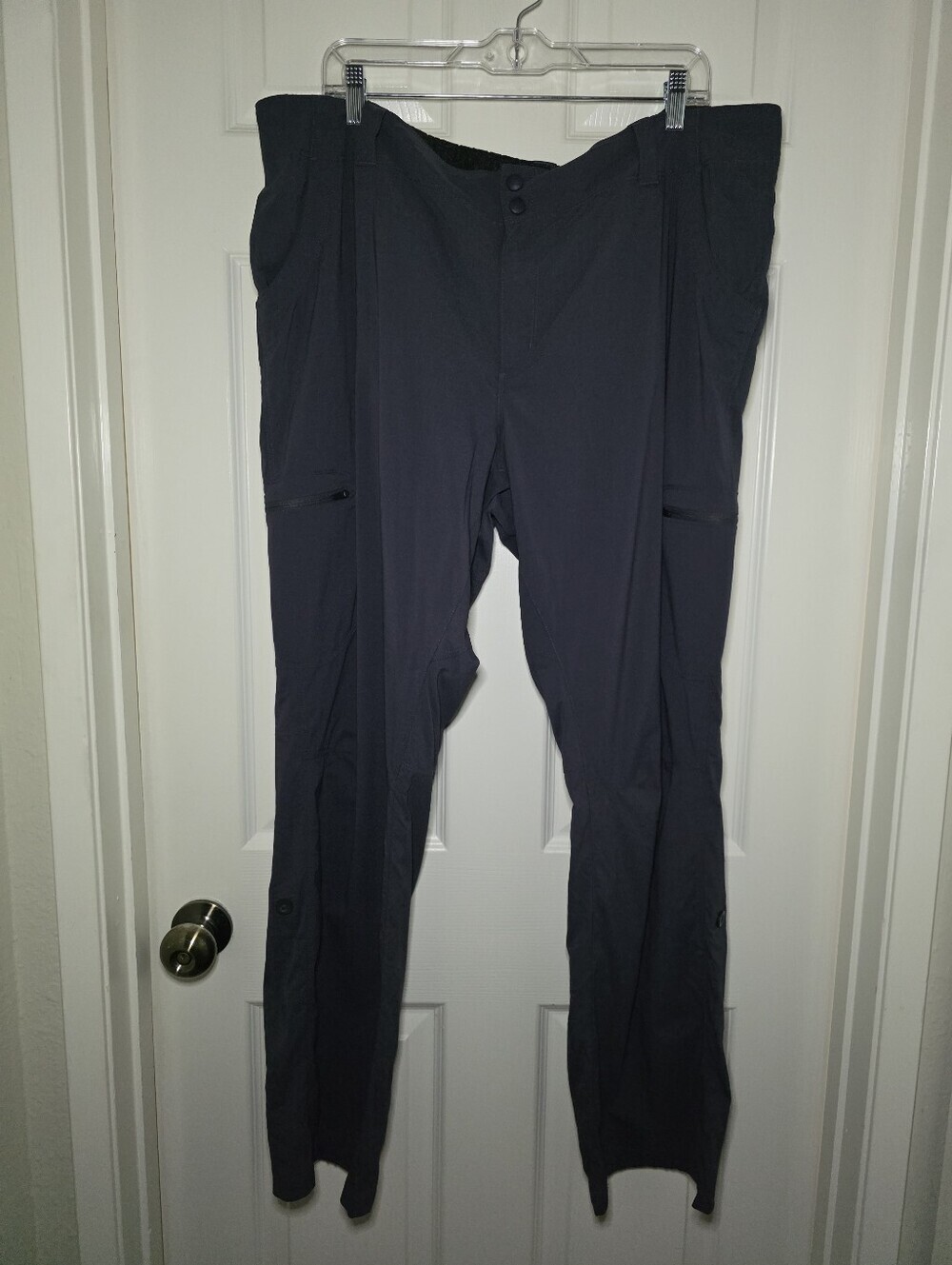 LL Bean Pants Womens Sz 20 M/T Gray Cargo Zip Nylon Hike